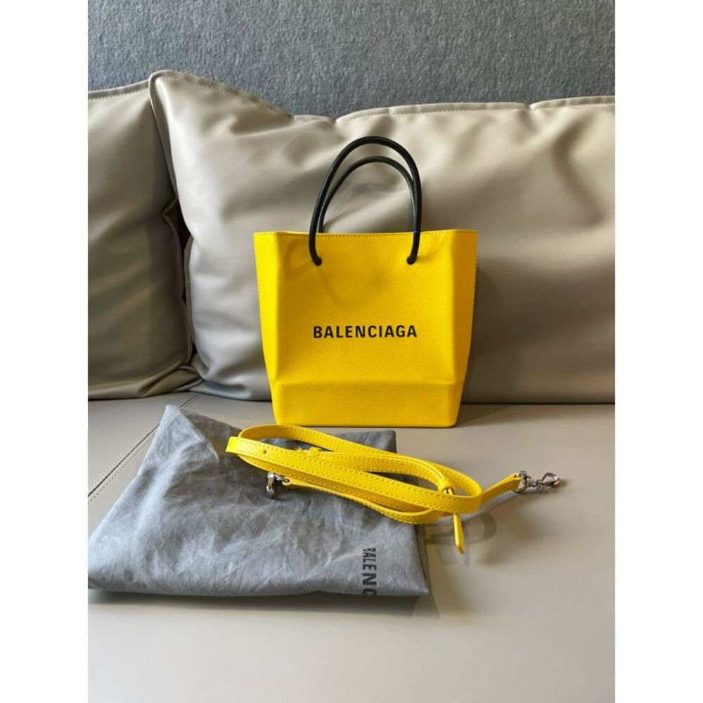 Balenciaga Women Pre-Loved Bag Very Good Condition - Picture 1 of 8